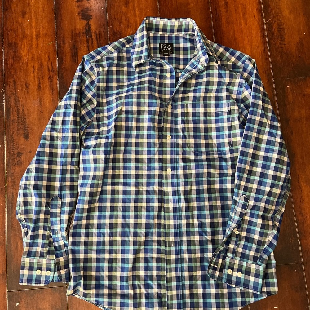 Jos A Bank men’s shirt